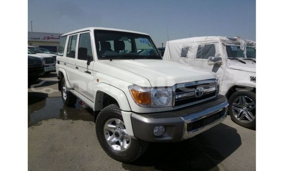 Buy Import Toyota Land Cruiser White Car in Import - Dubai in Bagmati Buy Import Toyota Land Cruiser White Car in Import - Dubai in Bagmati