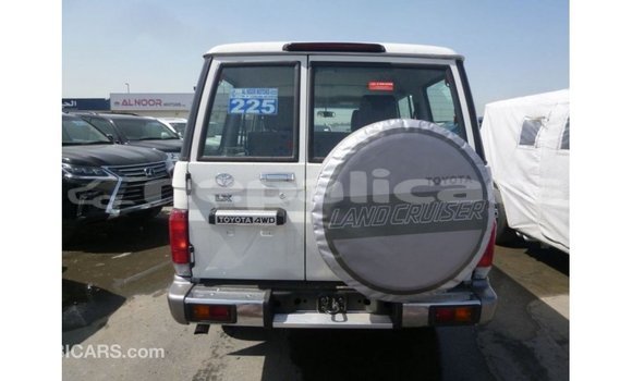 Buy Import Toyota Land Cruiser White Car in Import - Dubai in Bagmati Buy Import Toyota Land Cruiser White Car in Import - Dubai in Bagmati