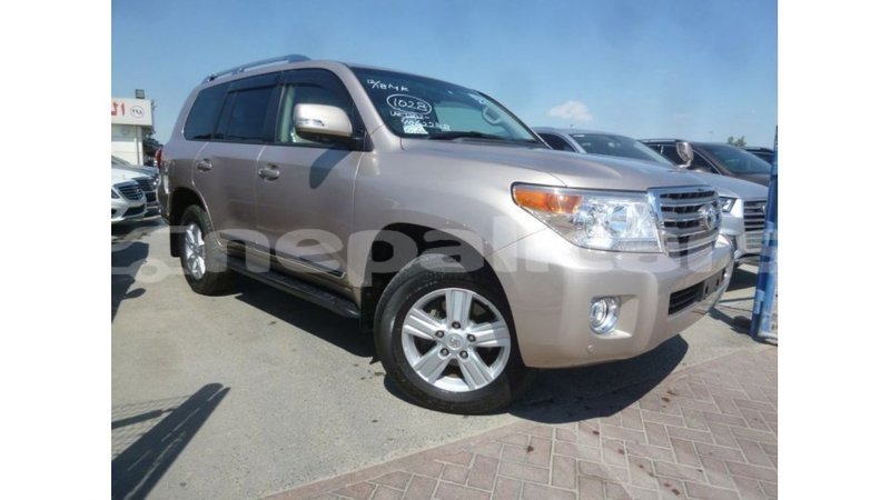 Big with watermark toyota land cruiser bagmati import dubai 2684