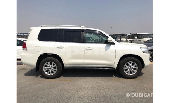 Buy Import Toyota Land Cruiser White Car in Import - Dubai in Bagmati Buy Import Toyota Land Cruiser White Car in Import - Dubai in Bagmati