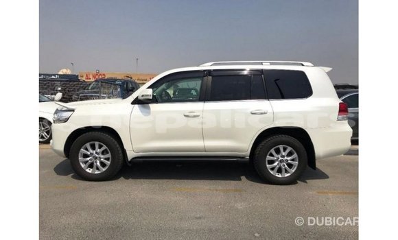 Buy Import Toyota Land Cruiser White Car in Import - Dubai in Bagmati Buy Import Toyota Land Cruiser White Car in Import - Dubai in Bagmati