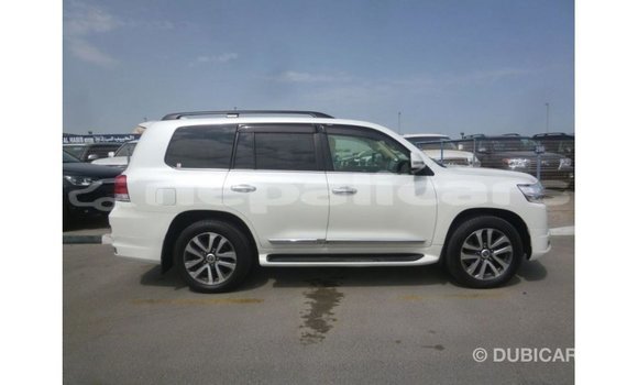 Buy Import Toyota Land Cruiser White Car in Import - Dubai in Bagmati Buy Import Toyota Land Cruiser White Car in Import - Dubai in Bagmati
