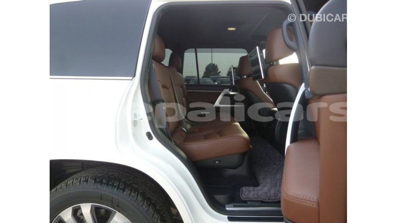 Big with watermark toyota land cruiser bagmati import dubai 2692