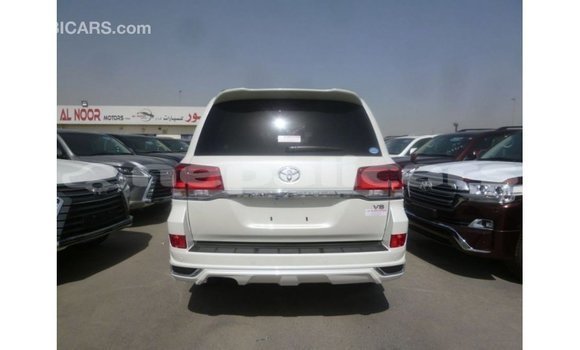 Buy Import Toyota Land Cruiser White Car in Import - Dubai in Bagmati Buy Import Toyota Land Cruiser White Car in Import - Dubai in Bagmati
