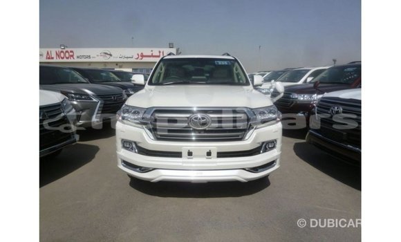 Buy Import Toyota Land Cruiser White Car in Import - Dubai in Bagmati Buy Import Toyota Land Cruiser White Car in Import - Dubai in Bagmati