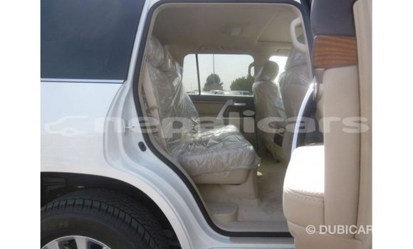 Buy Import Toyota Land Cruiser White Car in Import - Dubai in Bagmati Buy Import Toyota Land Cruiser White Car in Import - Dubai in Bagmati