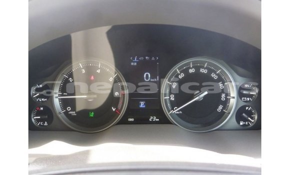 Buy Import Toyota Land Cruiser White Car in Import - Dubai in Bagmati Buy Import Toyota Land Cruiser White Car in Import - Dubai in Bagmati