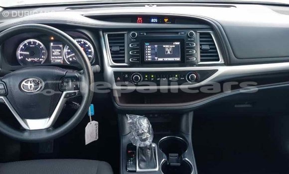 Buy Import Toyota Highlander Other Car in Import - Dubai in Bagmati Buy Import Toyota Highlander Other Car in Import - Dubai in Bagmati