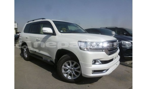 Buy Import Toyota Land Cruiser White Car in Import - Dubai in Bagmati Buy Import Toyota Land Cruiser White Car in Import - Dubai in Bagmati