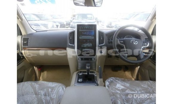 Buy Import Toyota Land Cruiser White Car in Import - Dubai in Bagmati Buy Import Toyota Land Cruiser White Car in Import - Dubai in Bagmati