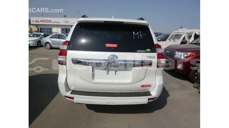 Big with watermark toyota prado bagmati import dubai 2705