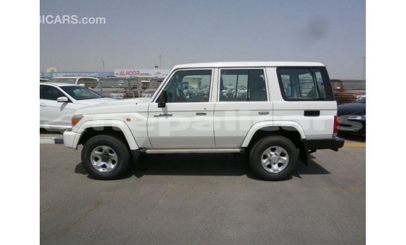 Buy Import Toyota Land Cruiser White Car in Import - Dubai in Bagmati Buy Import Toyota Land Cruiser White Car in Import - Dubai in Bagmati
