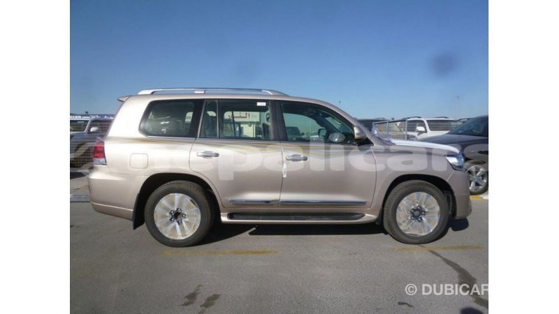 Big with watermark toyota land cruiser bagmati import dubai 2736