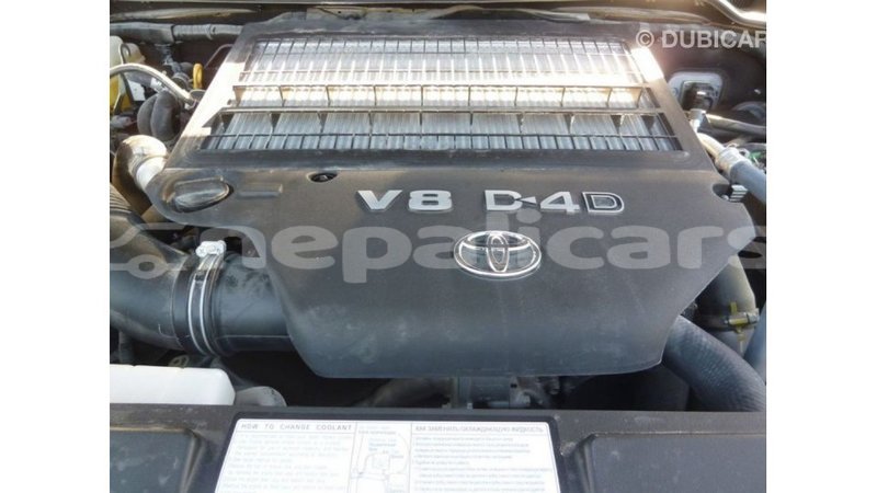 Big with watermark toyota land cruiser bagmati import dubai 2736