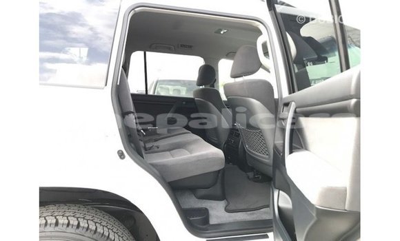 Buy Import Toyota Land Cruiser White Car in Import - Dubai in Bagmati Buy Import Toyota Land Cruiser White Car in Import - Dubai in Bagmati