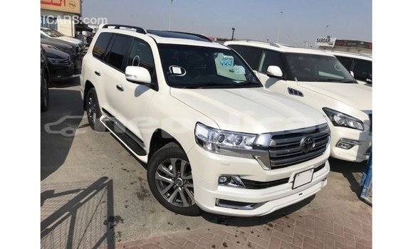 Buy Import Toyota Land Cruiser White Car in Import - Dubai in Bagmati Buy Import Toyota Land Cruiser White Car in Import - Dubai in Bagmati