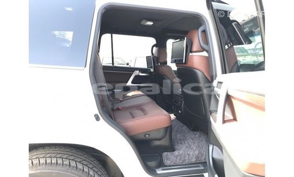Buy Import Toyota Land Cruiser White Car in Import - Dubai in Bagmati Buy Import Toyota Land Cruiser White Car in Import - Dubai in Bagmati