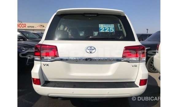 Buy Import Toyota Land Cruiser White Car in Import - Dubai in Bagmati Buy Import Toyota Land Cruiser White Car in Import - Dubai in Bagmati