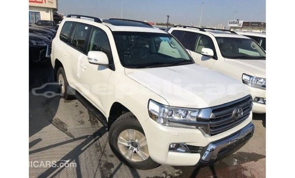 Buy Import Toyota Land Cruiser White Car in Import - Dubai in Bagmati Buy Import Toyota Land Cruiser White Car in Import - Dubai in Bagmati