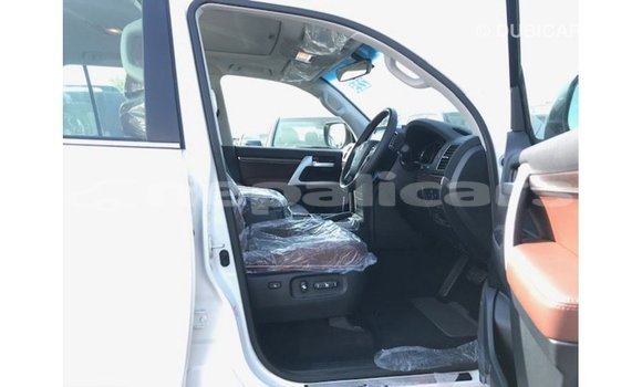 Buy Import Toyota Land Cruiser White Car in Import - Dubai in Bagmati Buy Import Toyota Land Cruiser White Car in Import - Dubai in Bagmati