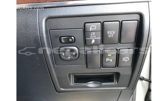Buy Import Toyota Land Cruiser White Car in Import - Dubai in Bagmati Buy Import Toyota Land Cruiser White Car in Import - Dubai in Bagmati