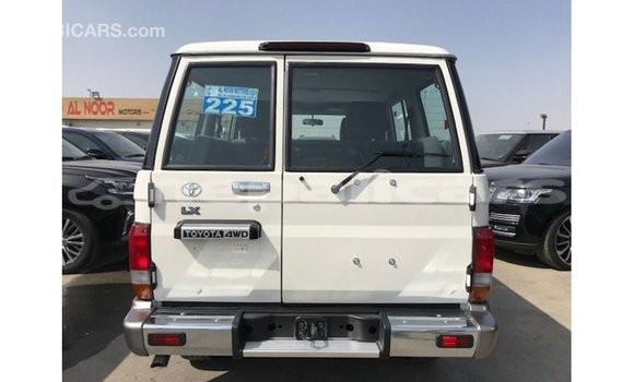 Buy Import Toyota Land Cruiser White Car in Import - Dubai in Bagmati Buy Import Toyota Land Cruiser White Car in Import - Dubai in Bagmati