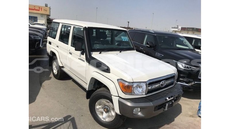Big with watermark toyota land cruiser bagmati import dubai 2757