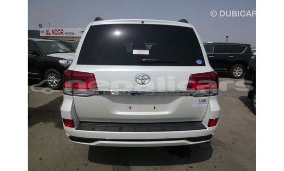 Buy Import Toyota Land Cruiser White Car in Import - Dubai in Bagmati Buy Import Toyota Land Cruiser White Car in Import - Dubai in Bagmati
