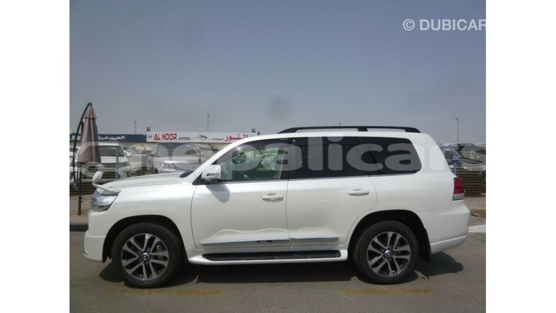 Big with watermark toyota land cruiser bagmati import dubai 2760