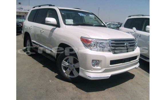 Buy Import Toyota Land Cruiser White Car in Import - Dubai in Bagmati Buy Import Toyota Land Cruiser White Car in Import - Dubai in Bagmati