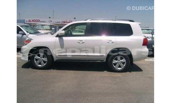 Buy Import Toyota Land Cruiser White Car in Import - Dubai in Bagmati Buy Import Toyota Land Cruiser White Car in Import - Dubai in Bagmati