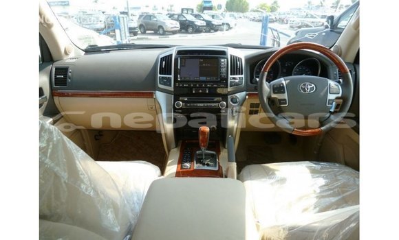 Buy Import Toyota Land Cruiser White Car in Import - Dubai in Bagmati Buy Import Toyota Land Cruiser White Car in Import - Dubai in Bagmati