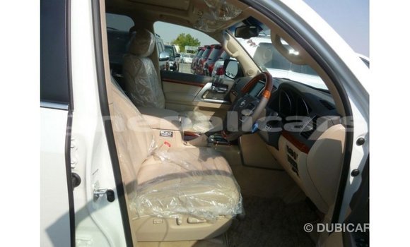 Buy Import Toyota Land Cruiser White Car in Import - Dubai in Bagmati Buy Import Toyota Land Cruiser White Car in Import - Dubai in Bagmati