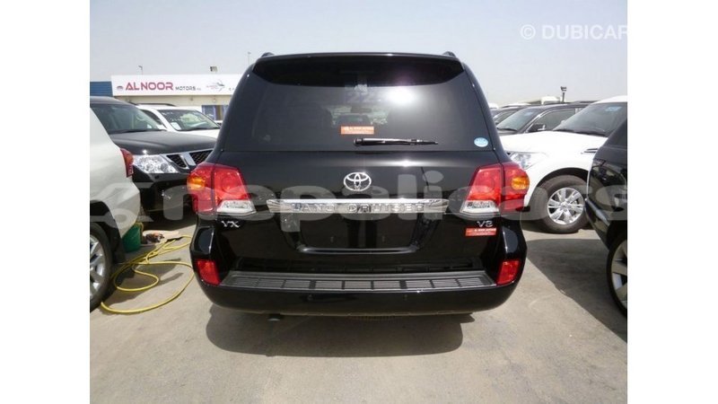 Big with watermark toyota land cruiser bagmati import dubai 2770