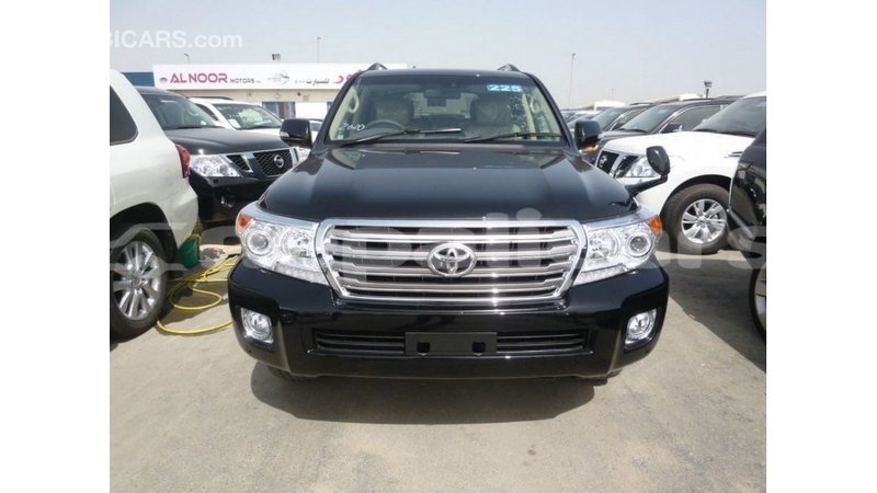 Big with watermark toyota land cruiser bagmati import dubai 2770
