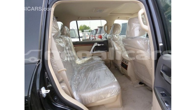 Big with watermark toyota land cruiser bagmati import dubai 2770