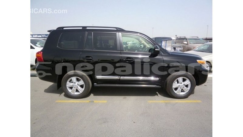 Big with watermark toyota land cruiser bagmati import dubai 2770