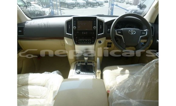 Buy Import Toyota Land Cruiser White Car in Import - Dubai in Bagmati Buy Import Toyota Land Cruiser White Car in Import - Dubai in Bagmati