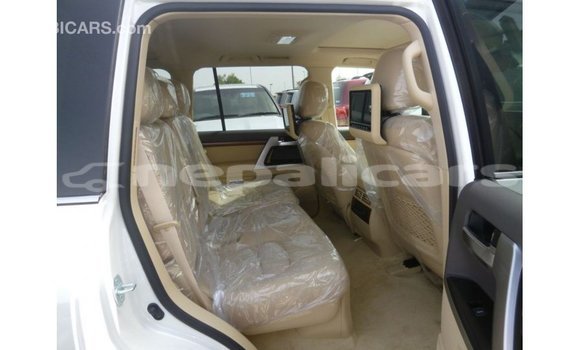 Buy Import Toyota Land Cruiser White Car in Import - Dubai in Bagmati Buy Import Toyota Land Cruiser White Car in Import - Dubai in Bagmati