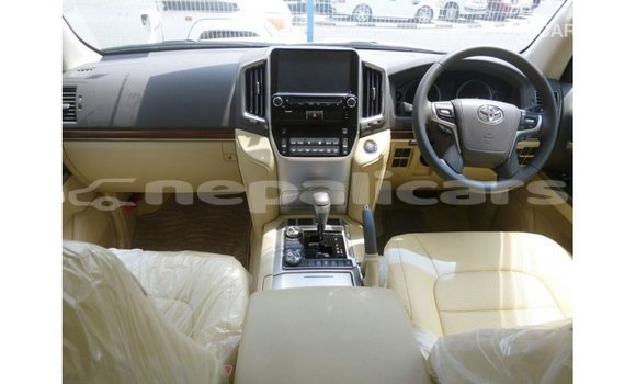 Buy Import Toyota Land Cruiser White Car in Import - Dubai in Bagmati Buy Import Toyota Land Cruiser White Car in Import - Dubai in Bagmati