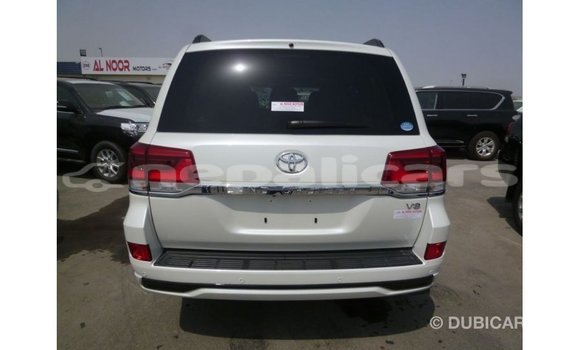 Buy Import Toyota Land Cruiser White Car in Import - Dubai in Bagmati Buy Import Toyota Land Cruiser White Car in Import - Dubai in Bagmati