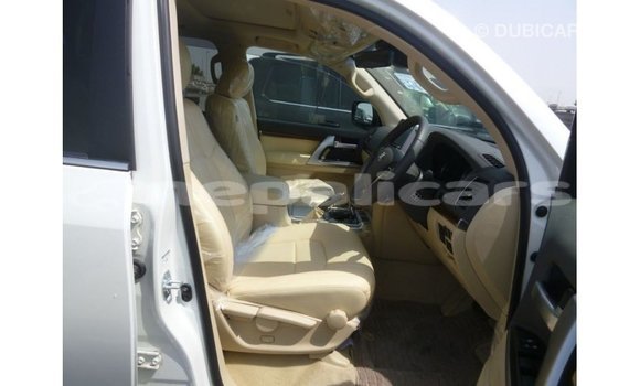 Buy Import Toyota Land Cruiser White Car in Import - Dubai in Bagmati Buy Import Toyota Land Cruiser White Car in Import - Dubai in Bagmati