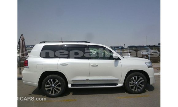 Buy Import Toyota Land Cruiser White Car in Import - Dubai in Bagmati Buy Import Toyota Land Cruiser White Car in Import - Dubai in Bagmati
