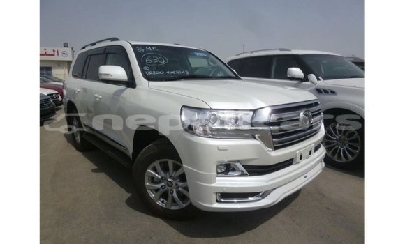 Buy Import Toyota Land Cruiser White Car in Import - Dubai in Bagmati Buy Import Toyota Land Cruiser White Car in Import - Dubai in Bagmati