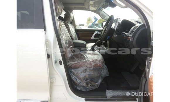 Buy Import Toyota Land Cruiser White Car in Import - Dubai in Bagmati Buy Import Toyota Land Cruiser White Car in Import - Dubai in Bagmati