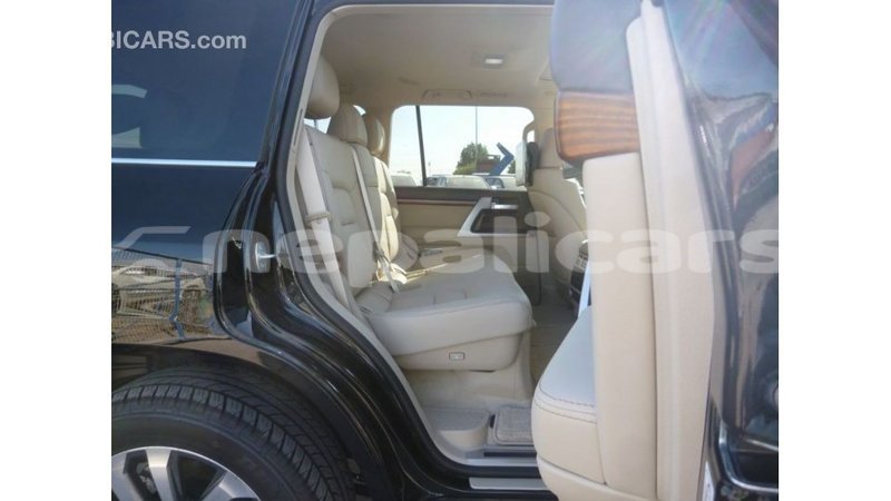 Big with watermark toyota land cruiser bagmati import dubai 2787