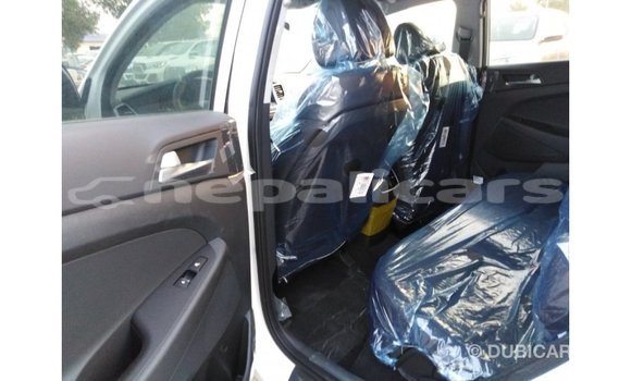 Buy Import Hyundai Tucson White Car in Import - Dubai in Bagmati Buy Import Hyundai Tucson White Car in Import - Dubai in Bagmati