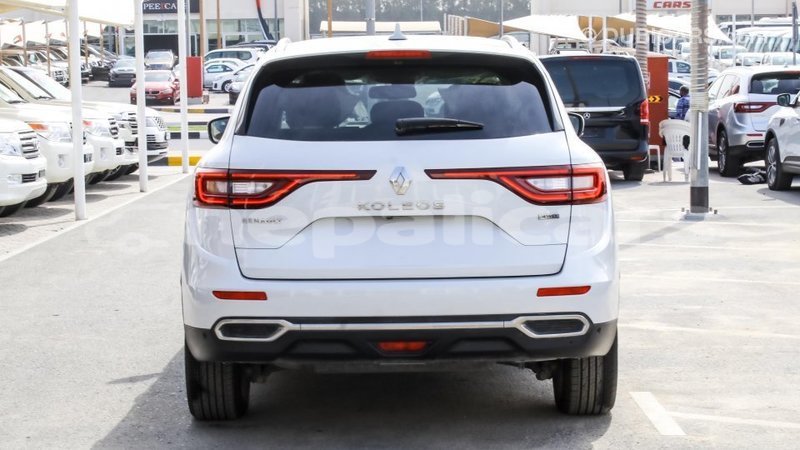 Big with watermark renault koleos bagmati import dubai 2792