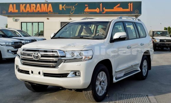 Buy Import Toyota Land Cruiser White Car in Import - Dubai in Bagmati Buy Import Toyota Land Cruiser White Car in Import - Dubai in Bagmati