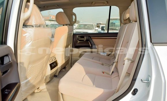 Buy Import Toyota Land Cruiser White Car in Import - Dubai in Bagmati Buy Import Toyota Land Cruiser White Car in Import - Dubai in Bagmati